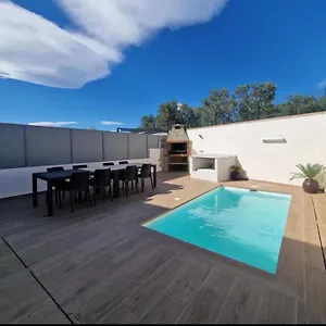 https://casa-praga.catalonia-hotels.com